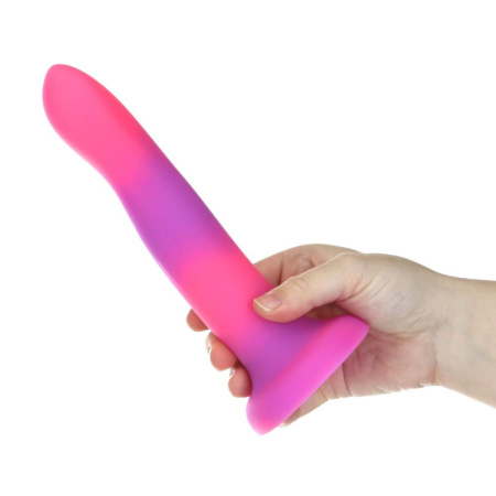 Светящийся в темноте фаллоимитатор ADDICTION Rave 8″ Glow in the Dark Dildo Pink Purple, 20,3 см || Фалоімітатор, що світиться в темряві, ADDICTION Rave 8″, Glow in the Dark Dildo Pink Purple, 20,3 см