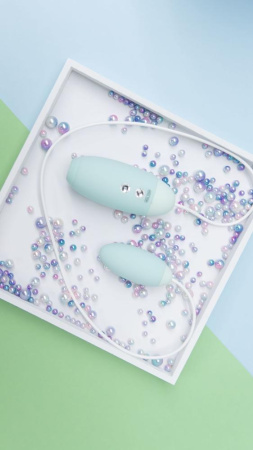 Вакуумный стимулятор с виброяйцом 2-в-1 KISTOY Miss VV Cyan || Вакуумний стимулятор з віброяйцем 2-в-1 KISTOY Miss VV Cyan