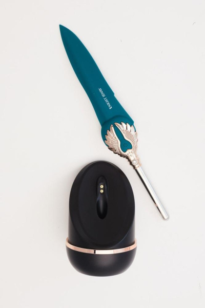 Изысканный вибратор Knight Jenay FLOWERS & SWORD, маска, лента и лубрикант в комплекте