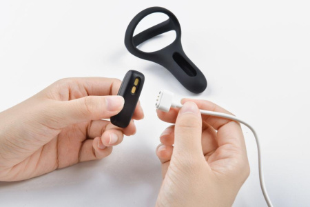 Двойное эрекционное кольцо Fun Town Rise Black, управление со смартфона || Подвійне ерекційне кільце Fun Town Rise Black, керування зі смартфона