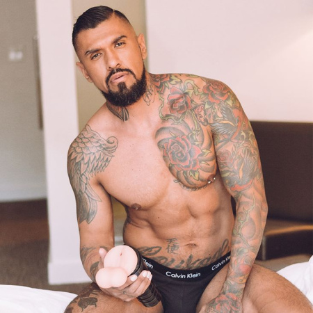 Мастурбатор-попка Fleshlight FleshSack с мошонкой || Мастурбатор-попка Fleshlight FleshSack з мошонкою