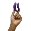 Смарт-вибратор для пар We-Vibe Chorus Purple, сенсорное управление вибрациями сжатием пульта || Смарт-вібратор для пар We-Vibe Chorus Purple, сенсорне керування вібраціями стисненням пульта